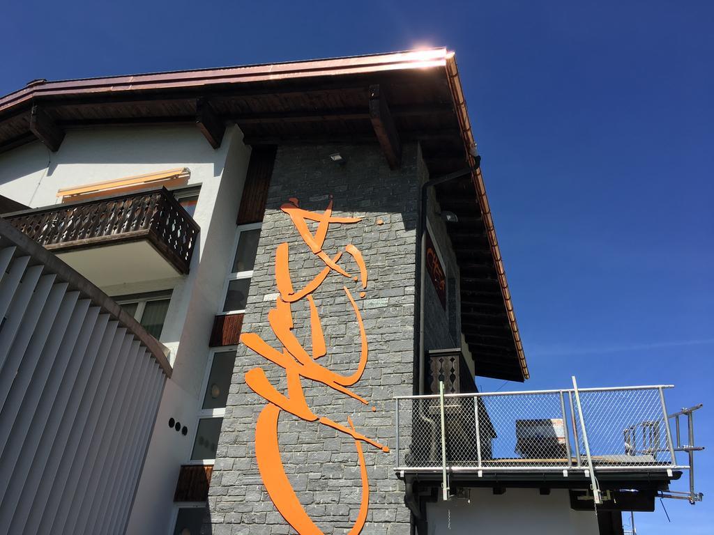 Hotel Restaurant Chesa Флимс Экстерьер фото